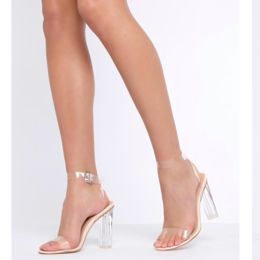 CLEAR HEELS